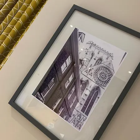 Centre Garden View Getaway For 2 Free Onsite Parking York